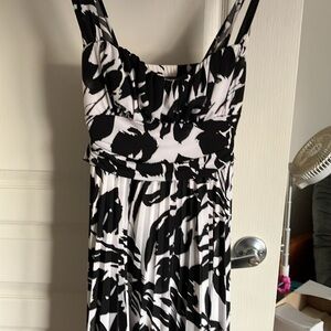eUC black and white floral abstract party dress size small